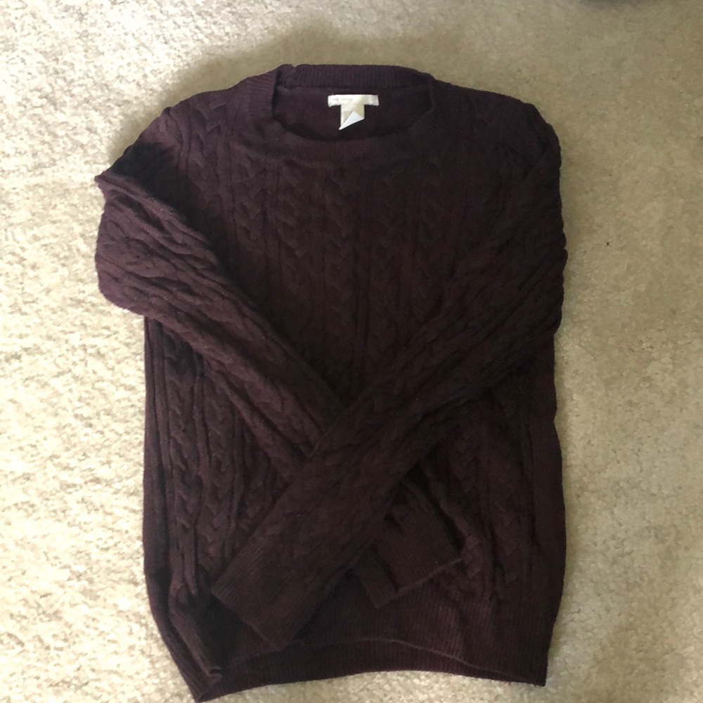 Maroon cable knit sweater